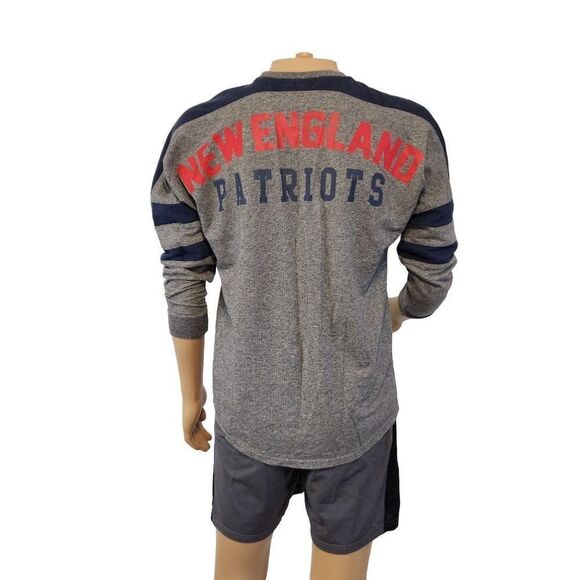 NFL Team Apparel New England Patriots Long Sleeve Shirt in Medium - Picture 2 of 6